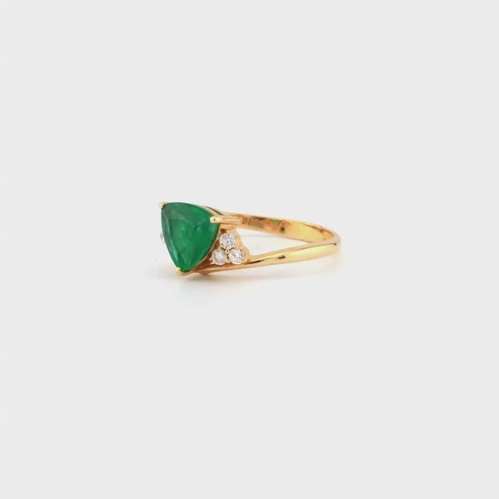 1.48 Cts Emerald and White Diamond Ring in 14K Yellow Gold