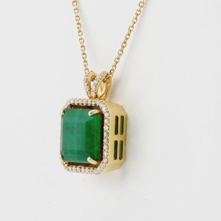 8.17 Cts Emerald and White Diamond Pendant in 14K Yellow Gold
