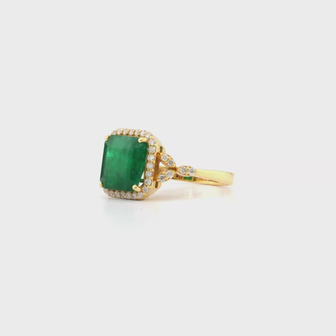 3.44 Cts Emerald and White Diamond Ring in 14K Yellow Gold