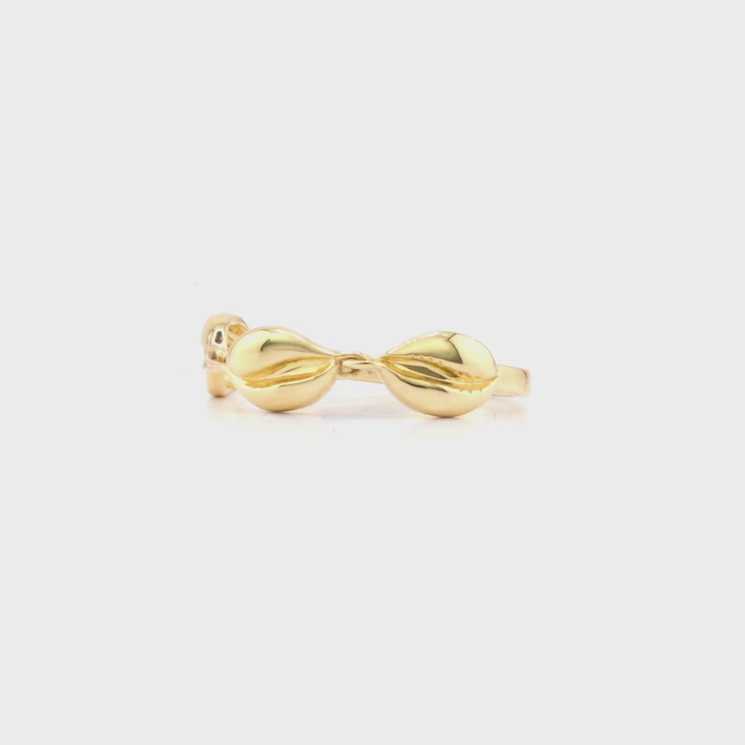 Shell Ring in 14K Yellow Gold