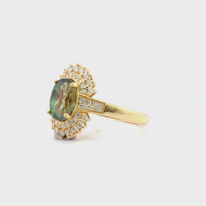 3.25 Cts Alexandrite and White Diamond Ring in 14K Yellow Gold