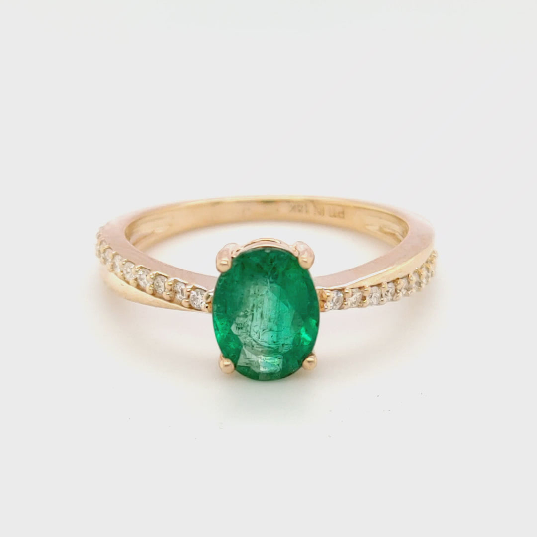 1.08 Cts Emerald and White Diamond Ring in 14K Yellow Gold