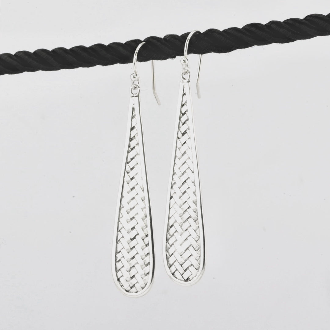 Dangle Earring in Oxidized 925 Silver