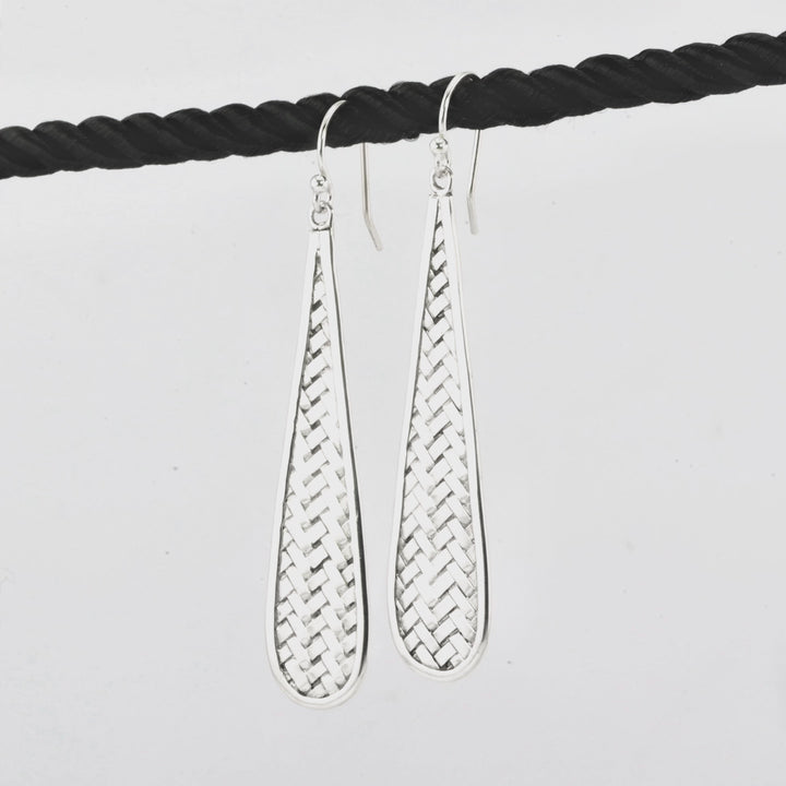 Dangle Earring in Oxidized 925 Silver