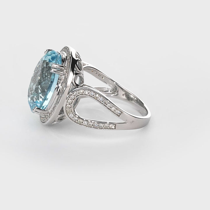 9.16 Cts Aquamarine and White Diamond Ring in 14K White Gold