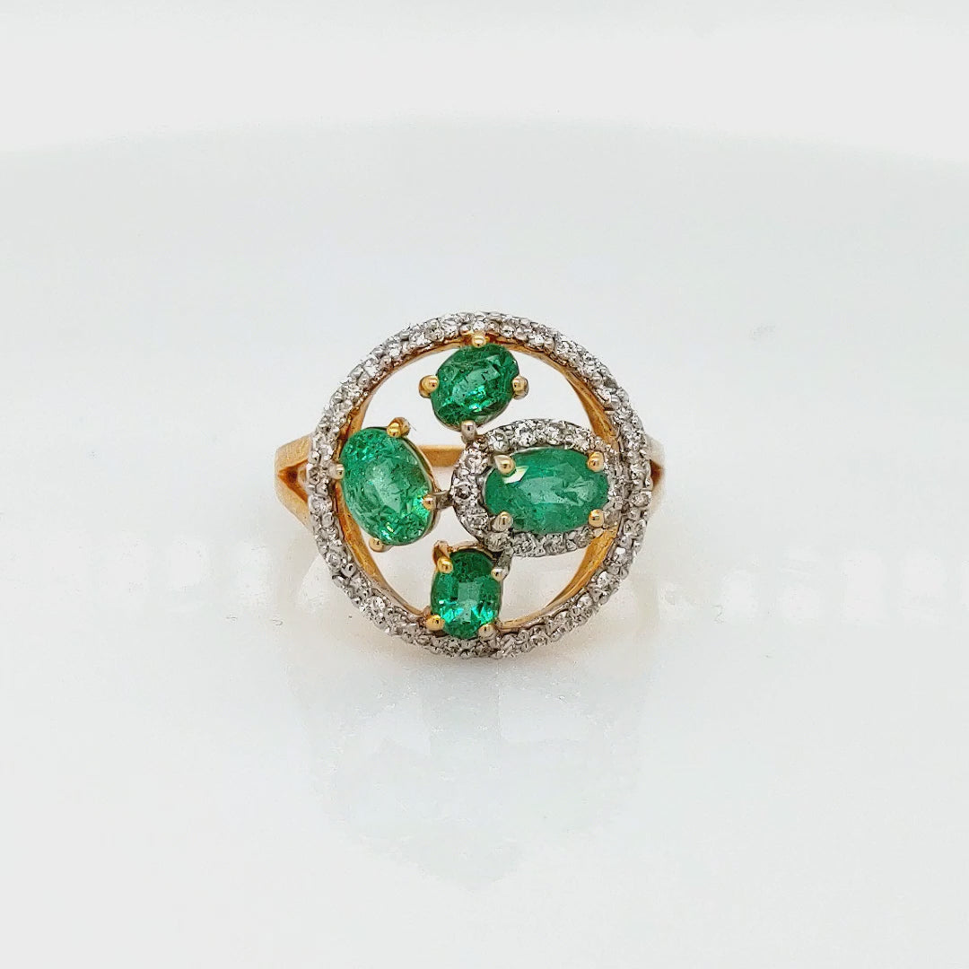 1.10 Cts Emerald and White Diamond Ring in 14K Yellow Gold