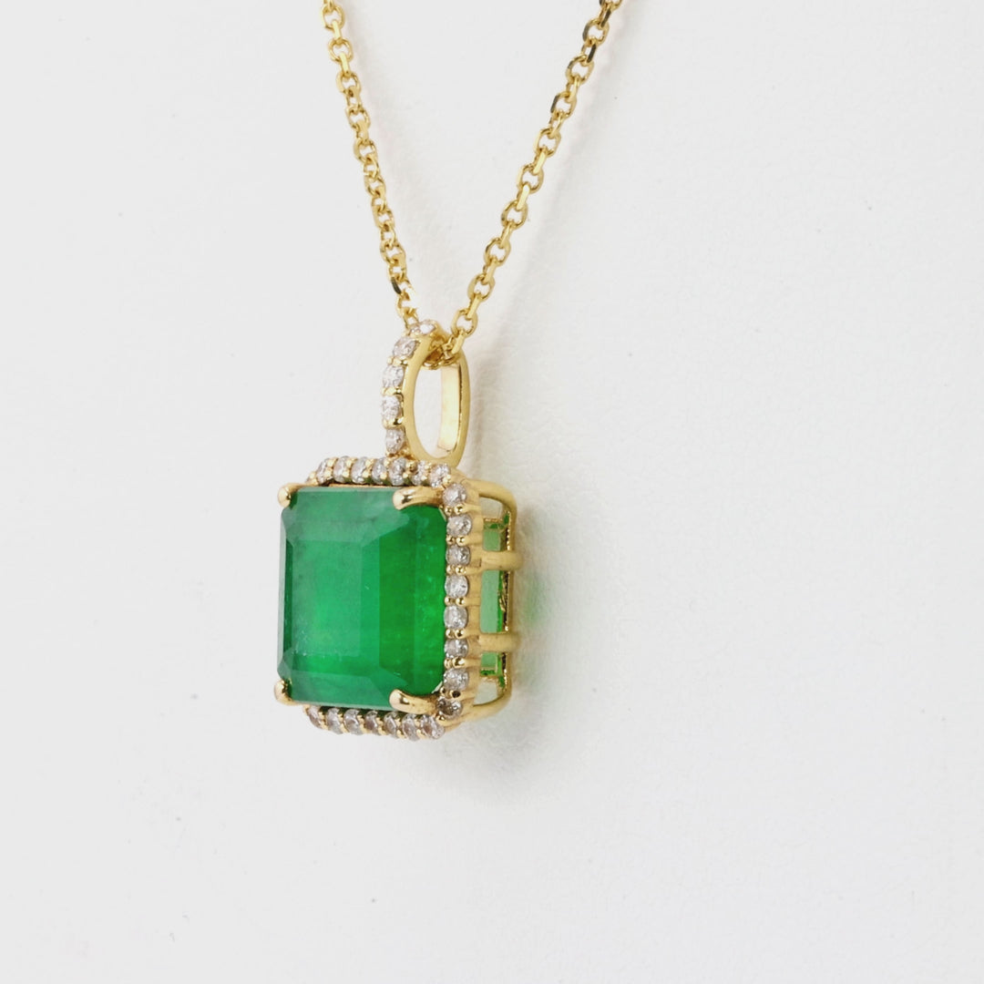 4.33 Cts Emerald and White Diamond Pendant in 14K Yellow Gold