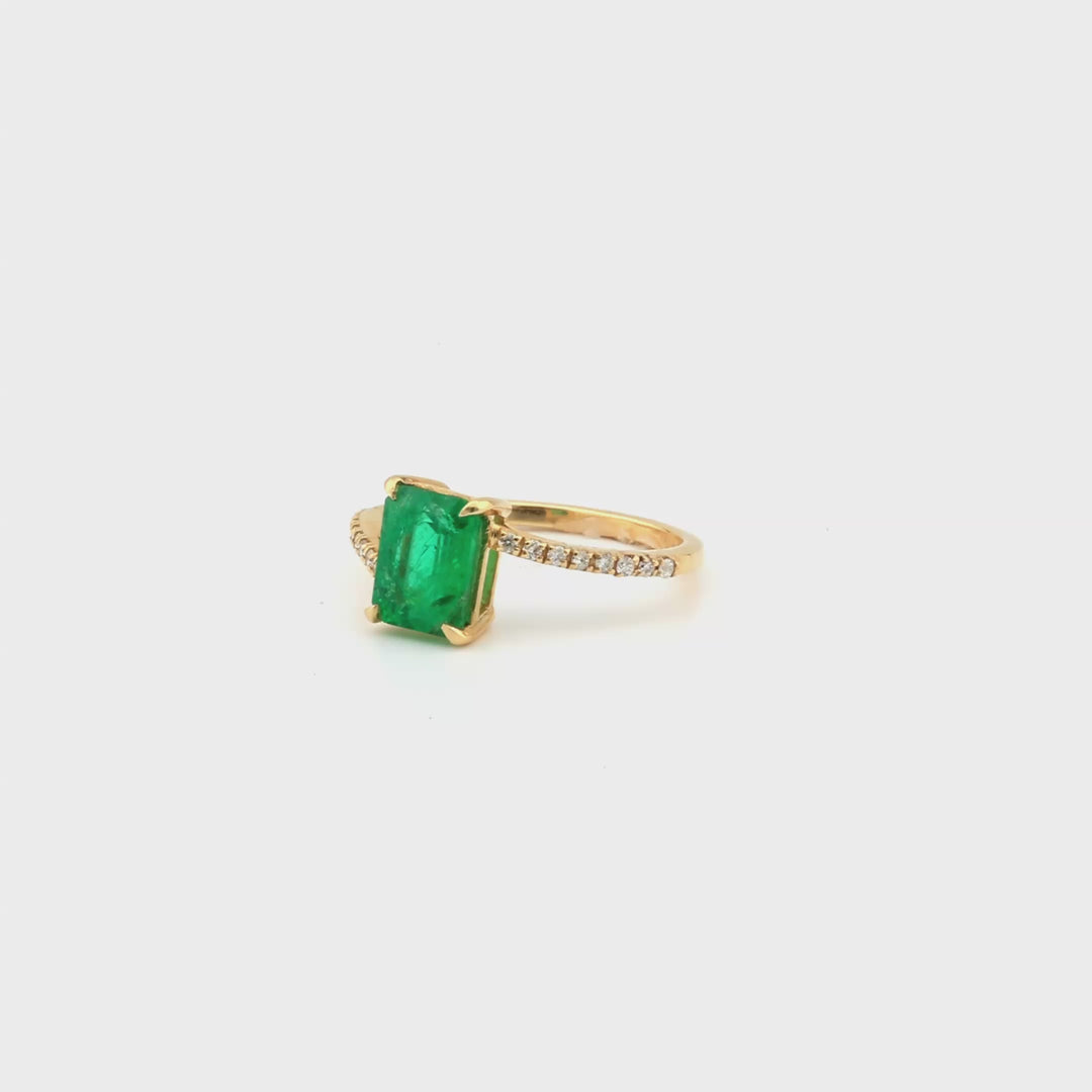 1.71 Cts Emerald and White Diamond Ring in 14K Yellow Gold