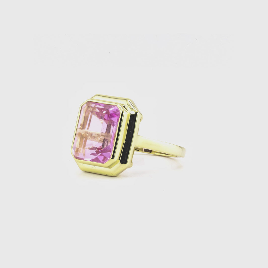 7.04 Cts Kunzite Colored Doublet Quartz Ring in Brass