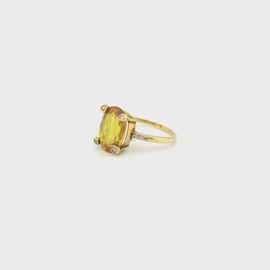 7.5 Cts Yellow Sapphire and White Diamond Ring in 14K Yellow Gold