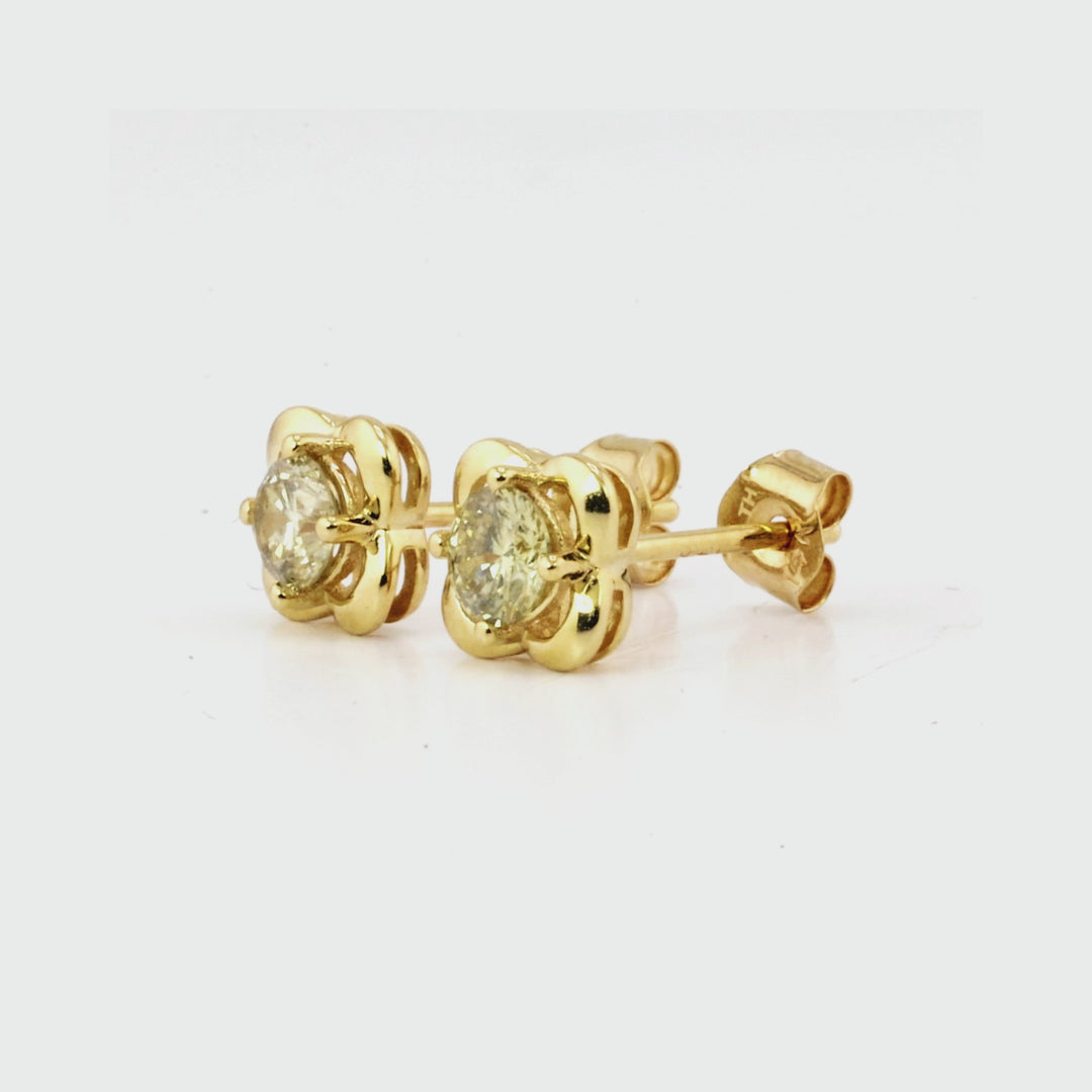 0.52 Cts Multi Color Diamond Earring in 14K Yellow Gold
